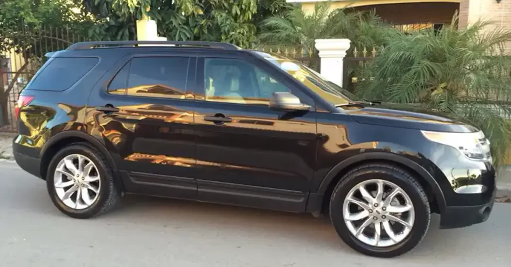 Móntate en una Ford Explorer 2011 Recién Importada (VENDIDA) - Clasificados - Emisora Juvenil
