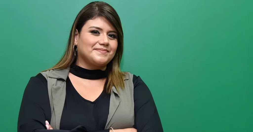 Marcela Gándara - Biografía Cristiana - Emisora Juvenil
