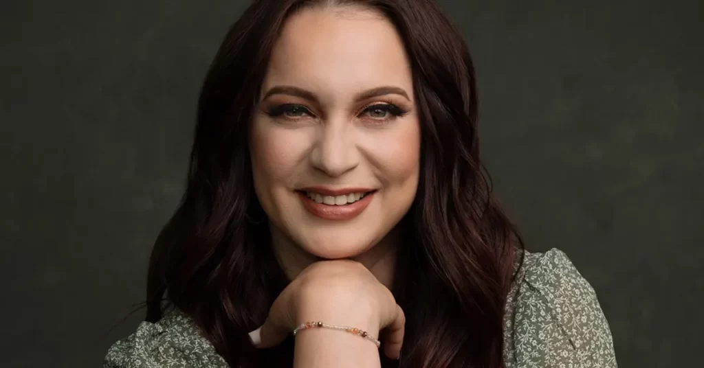 Christine D'Clario - Biografía Cristiana - Emisora Juvenil