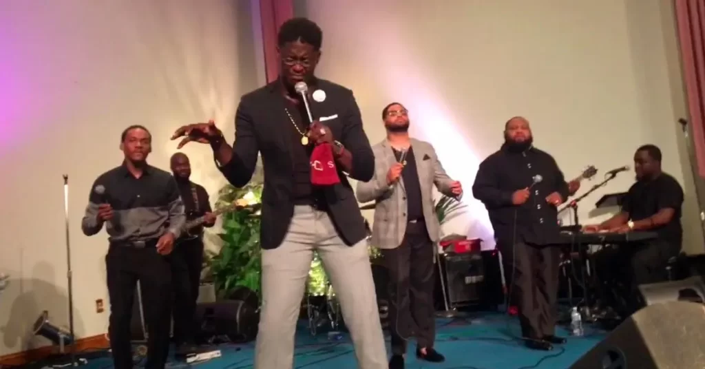 Pastor muere mientras interpretaba Digno es El - Noticias Cristianas - Emisora Juvenil
